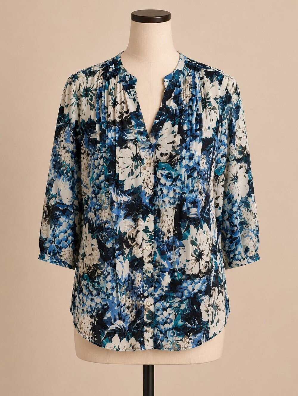 IZOD BLUE FLORAL BLOUSE 3/4 SLEEVE SIZE MEDIUM